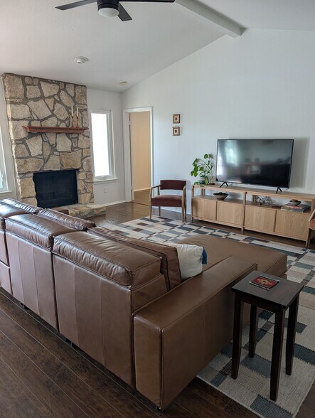 Building Photo - 8513 Bargamin Dr
