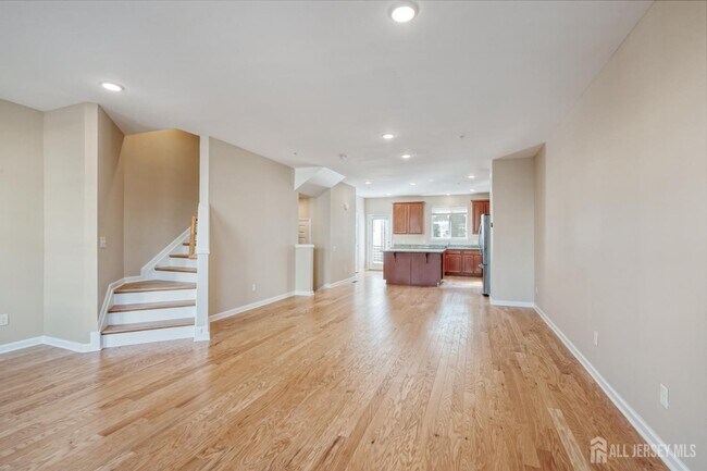 Building Photo - 57 Cannon St