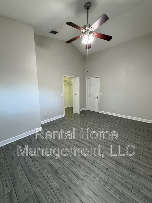 Building Photo - 2700 Birmingham Blvd