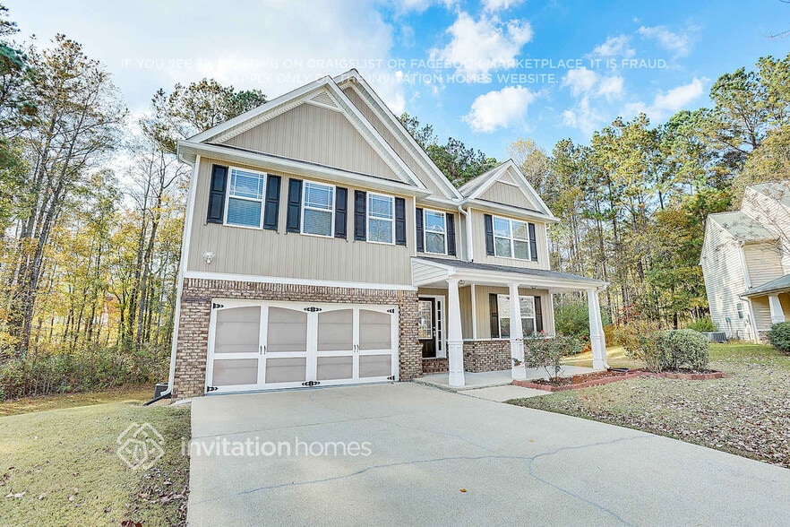 Building Photo - 702 Sycamore Dr