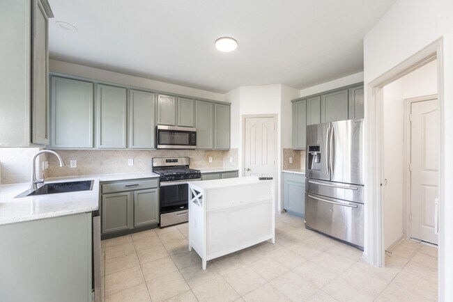 Building Photo - 32506 Rosella Ln