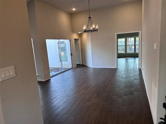 Building Photo - 4430 Leyland Dr