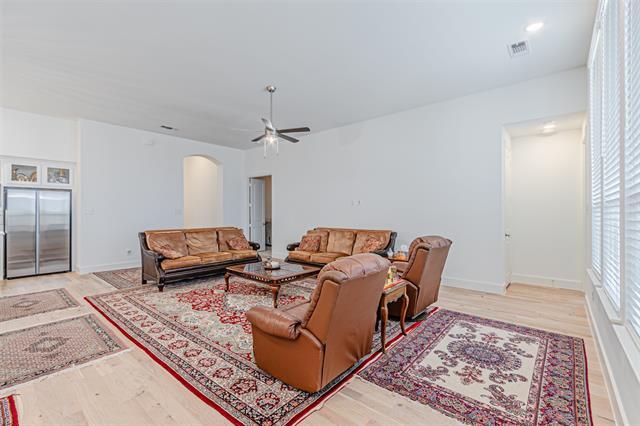 Building Photo - 504 Lavender Dr
