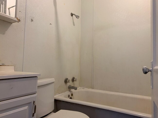 Building Photo - PRELEASE! Great Home Close to Tech and Schools!