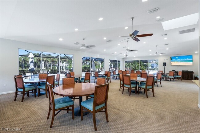 Building Photo - 6812 Satinleaf Rd S