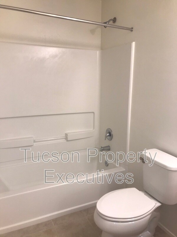 Building Photo - 11545 W Oilseed Dr