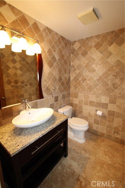 Building Photo - 3694 Berwick Dr