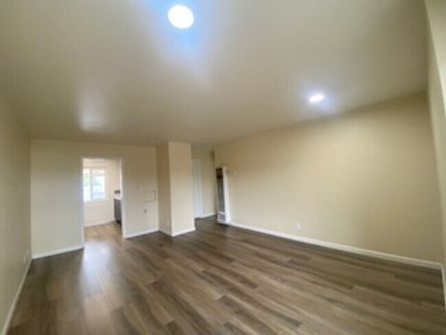 Building Photo - 4216 Nevin Ave