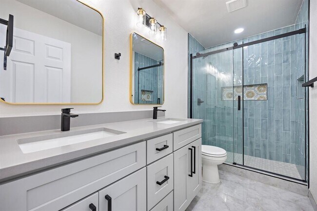 Building Photo - 6910 Rufus Dr