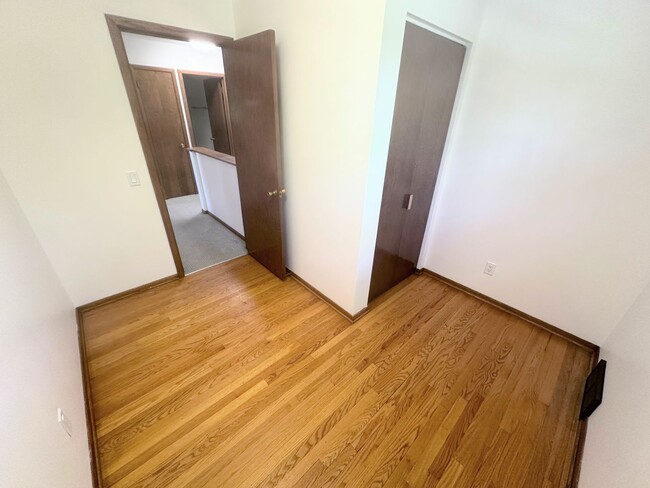 Building Photo - Kleisinger Duplex