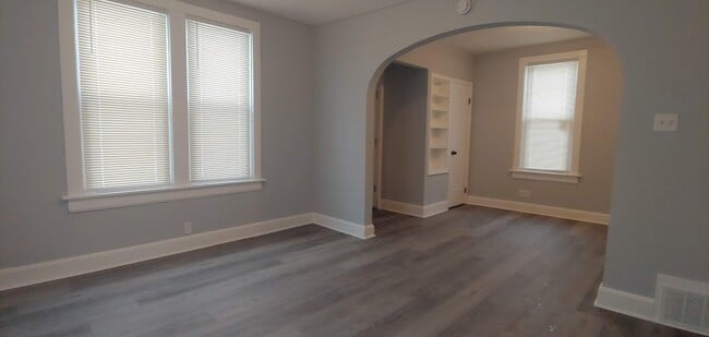 Building Photo - 4666 N 38th St