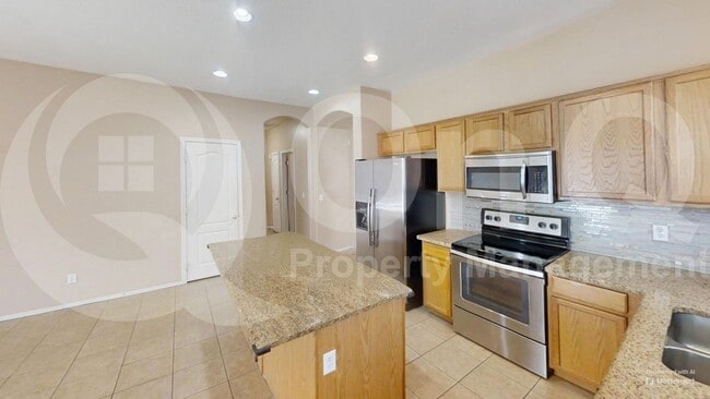 Building Photo - 11155 N 82nd Dr