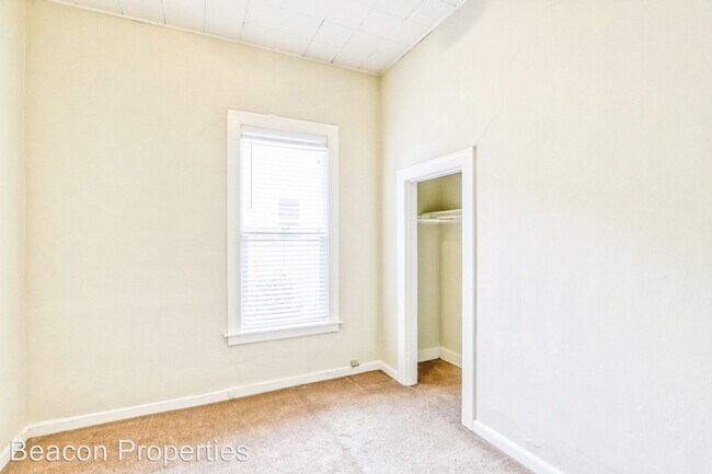 Building Photo - 310 51st St