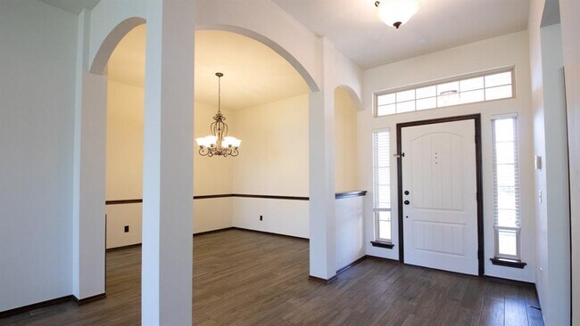 Building Photo - 13049 SW 5th St