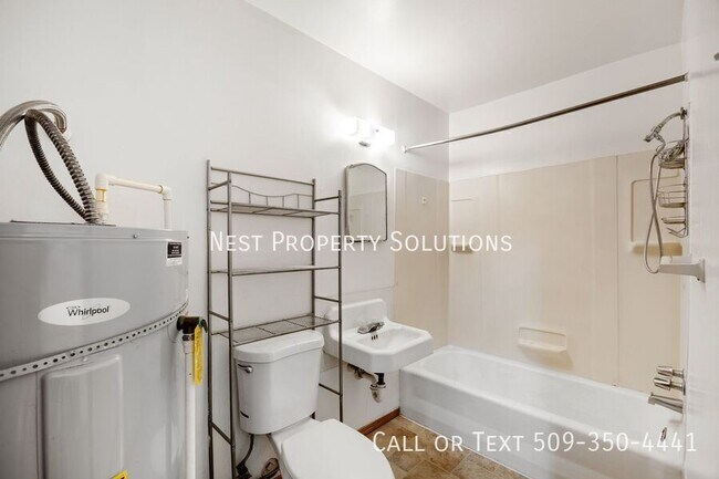 Building Photo - 1225 Arlington Dr