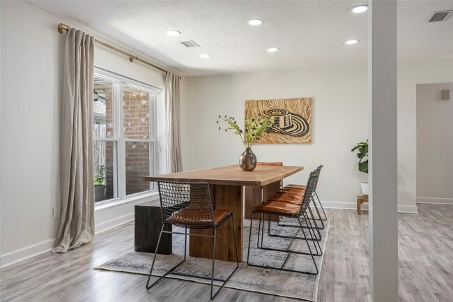 Building Photo - 11743 Wickhollow Ln