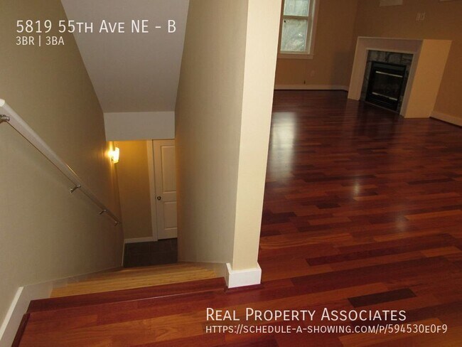 Building Photo - 5819 55th Ave NE