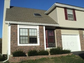 Building Photo - 10832 Haskins St