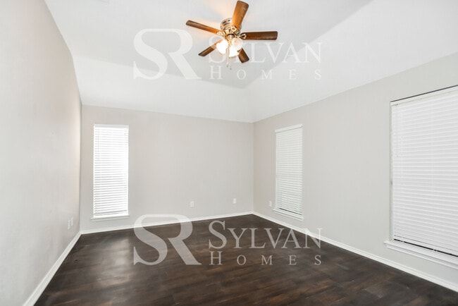 Building Photo - Life Just Got Better!