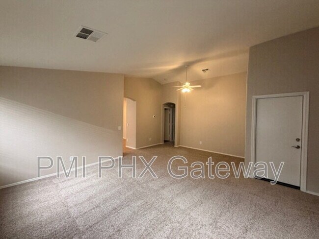 Building Photo - 3194 W Yellow Peak Dr