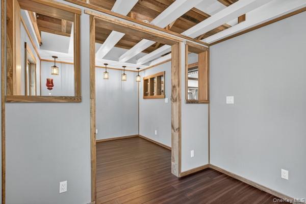 Building Photo - 6 Deer Trail N