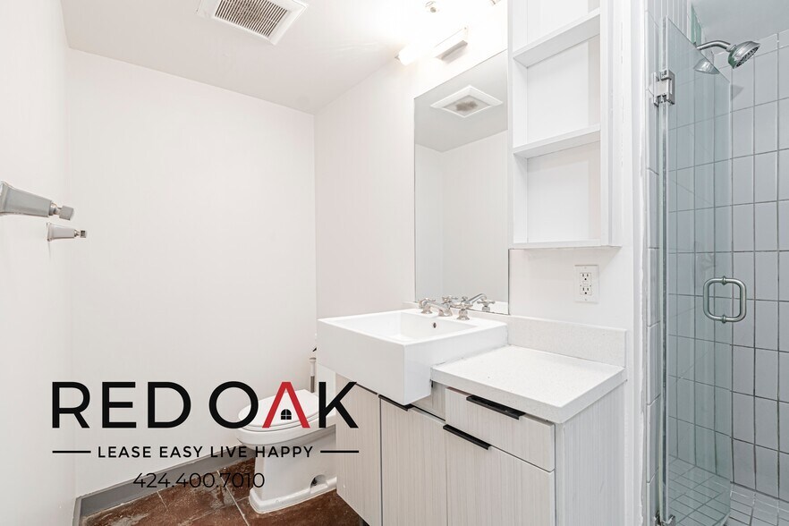 Building Photo - 430 S Broadway