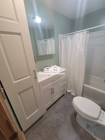 Building Photo - 244 E Fremont St