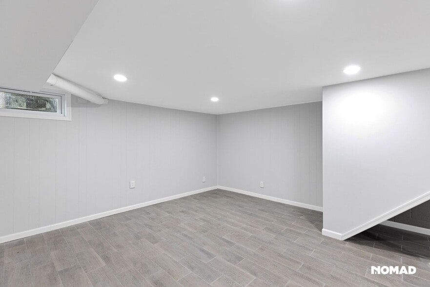 Building Photo - 2207 Firethorn Rd