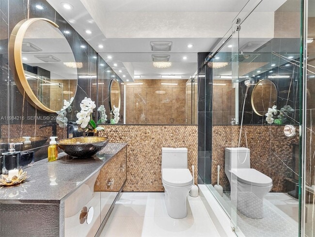 Building Photo - 251 174th St