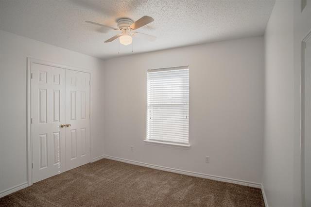 Building Photo - 6985 Meadow Ridge Cir
