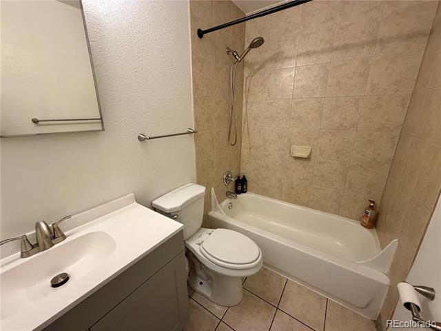 Building Photo - 3474 W Milan Ave