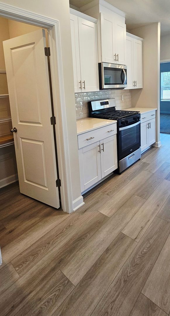 Building Photo - Long-Term Luxury Living – New Waterside Co...