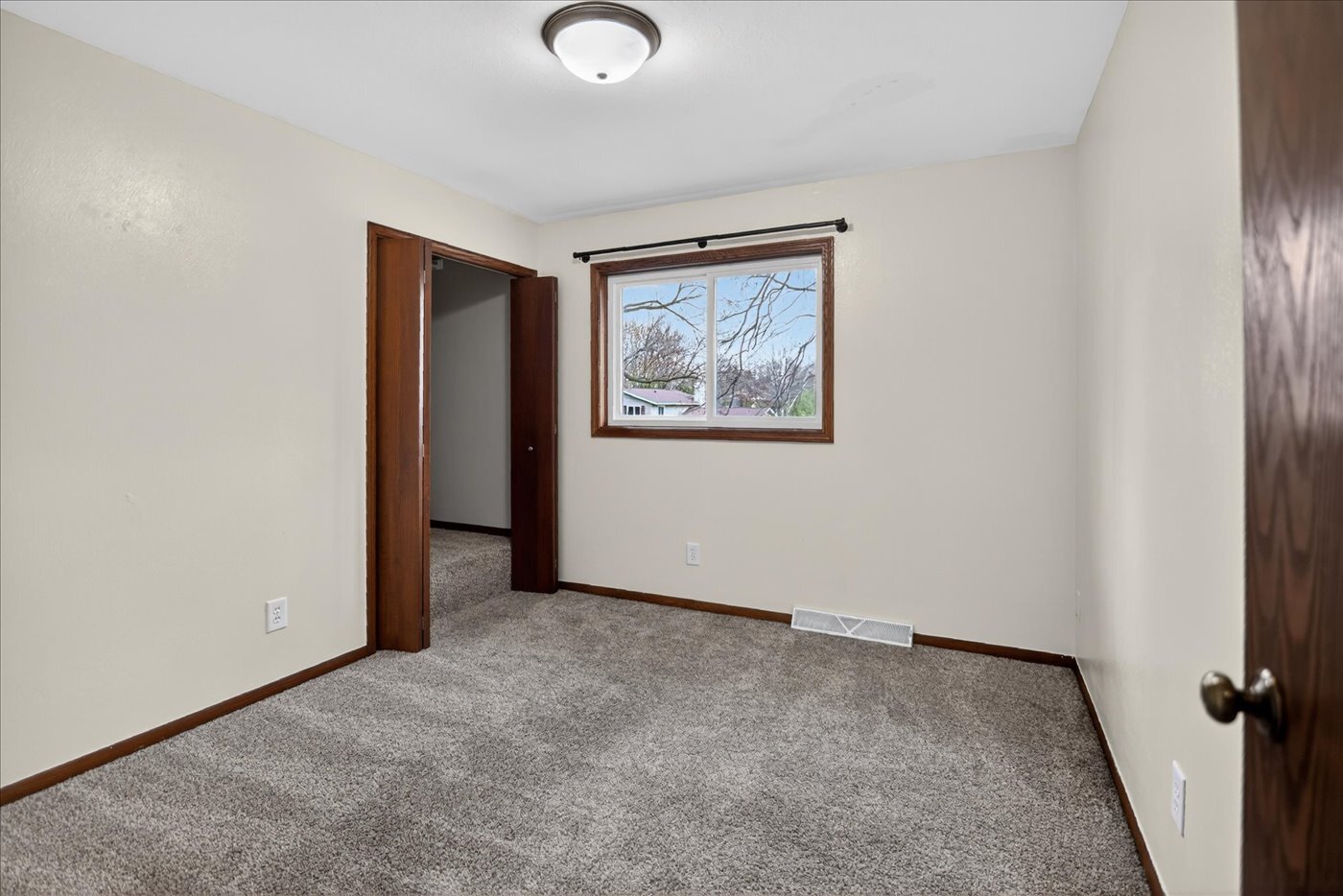 Building Photo - 1014 N Westfield Rd