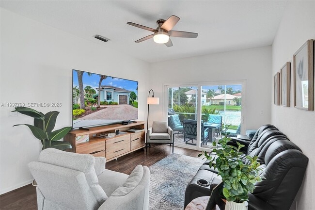 Building Photo - 4102 Sapphire Terrace