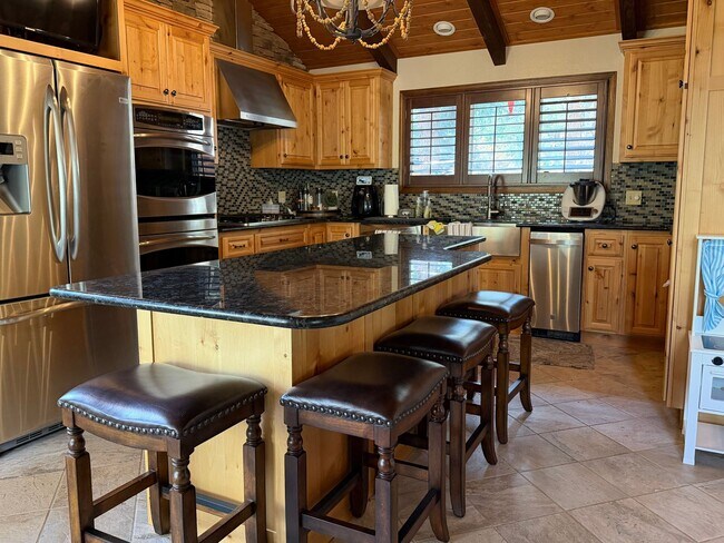 Building Photo - Tucked Away Mountain Retreat in Durango