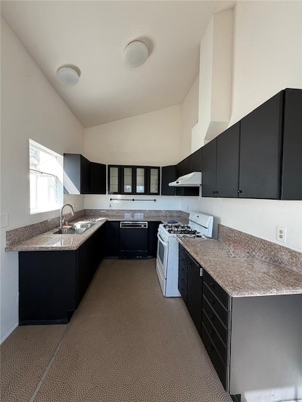 Building Photo - 911 N Beaudry Ave