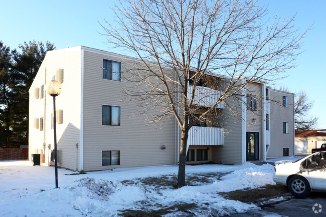 Building Photo - East Park Apartments