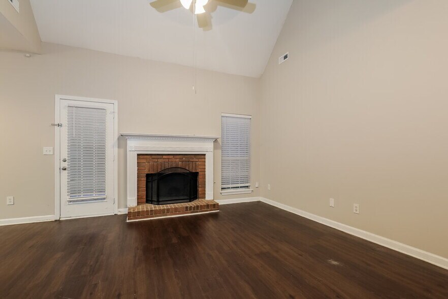 Building Photo - 118 Burleyson Dr