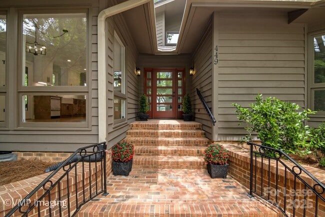 Building Photo - 449 Windward Dr