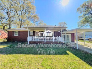 Building Photo - 712 Woodstock Rd