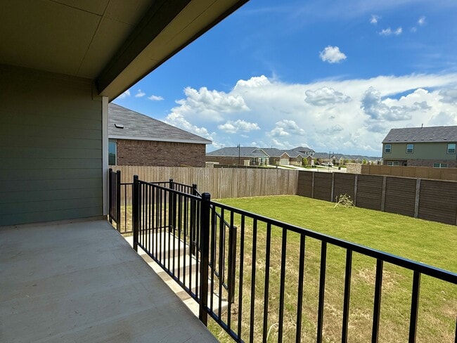 Building Photo - 273 Sormonne Lp