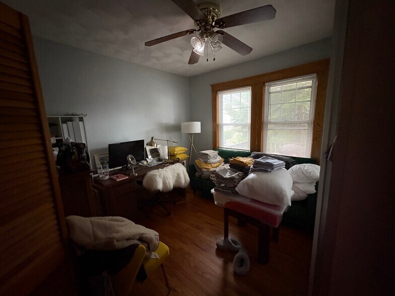 Bedroom 2 - 80 Bowen Ave