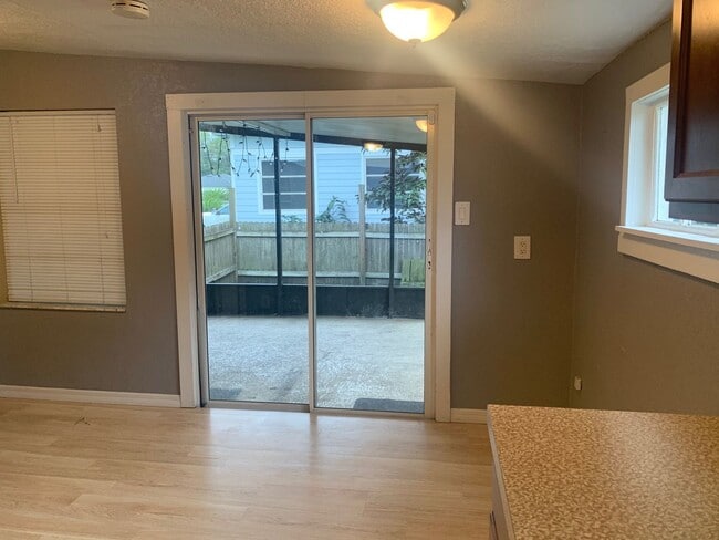 Building Photo - Cozy Remodeled  1 Bed/1 Bath Home in Saint Cloud