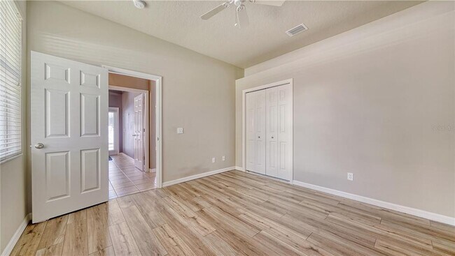Building Photo - 5368 Creekside Trail