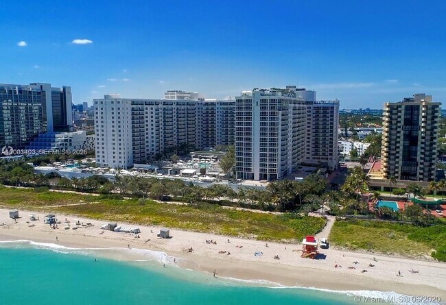 Building Photo - 2301 Collins Ave