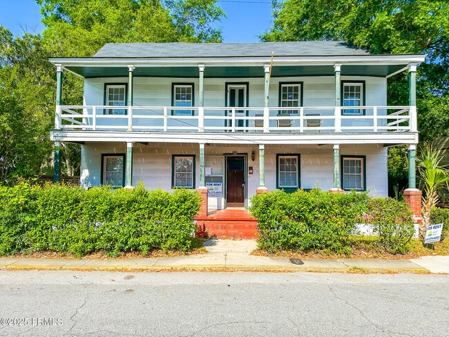 Primary Photo - 706 Charles St