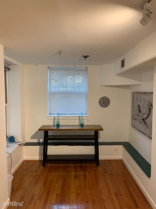 Building Photo - 1 br, 1 bath Condo - 1514 21st NW 1 Unit 1
