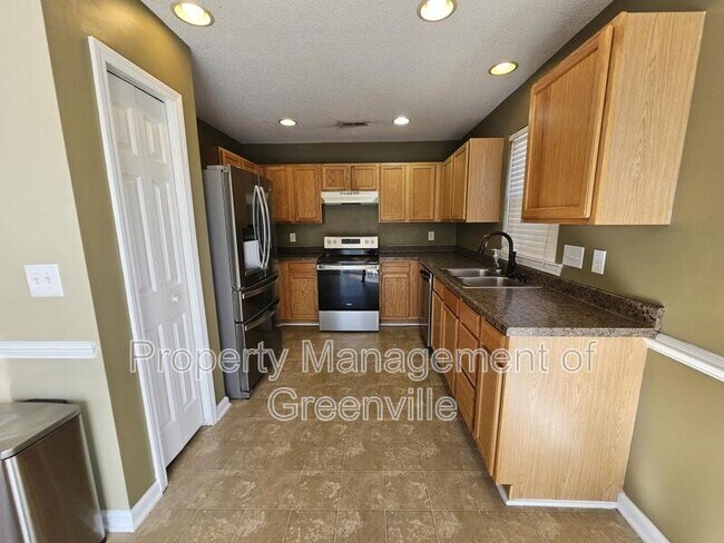 Building Photo - 406 Flanders Ct