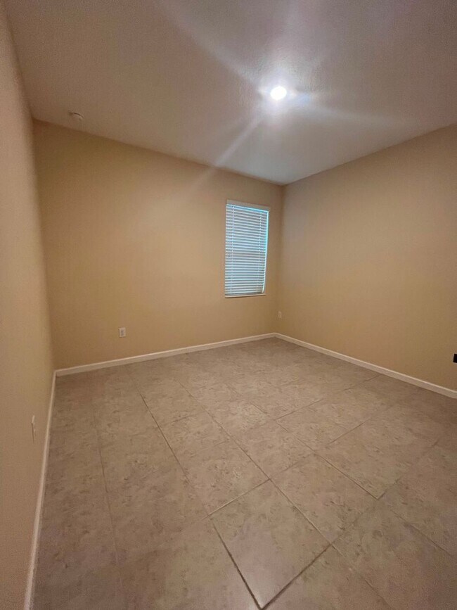 Building Photo - Beautiful 3-Bedroom + Flex Room Home for Rent in Sawgrass Plantation