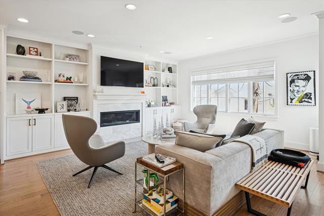 Building Photo - 3420 Rosedale Ave